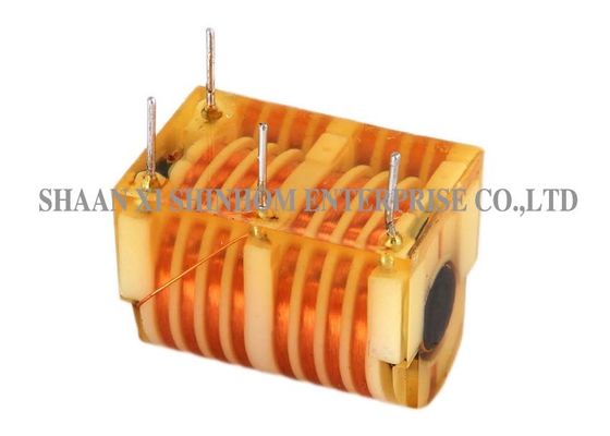Frekuensi Tinggi Flyback Ignition Coil Transformer 12V Input 4-7 KV Tegangan Output