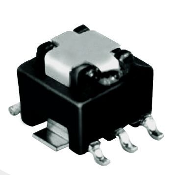 SMD Current Sense Transformer 35A Input 50KHz Ke 500KHz Untuk DC / DC Converter
