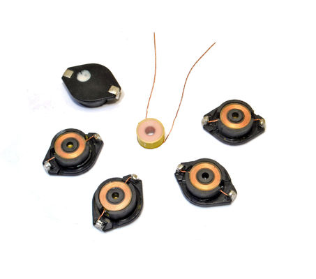 Ferrite Core SMD Choke Coil Penyaringan Frekuensi Tinggi Induktor Daya SMD